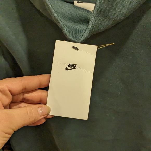 Girls nike sweat shirt - Picture 5 of 7